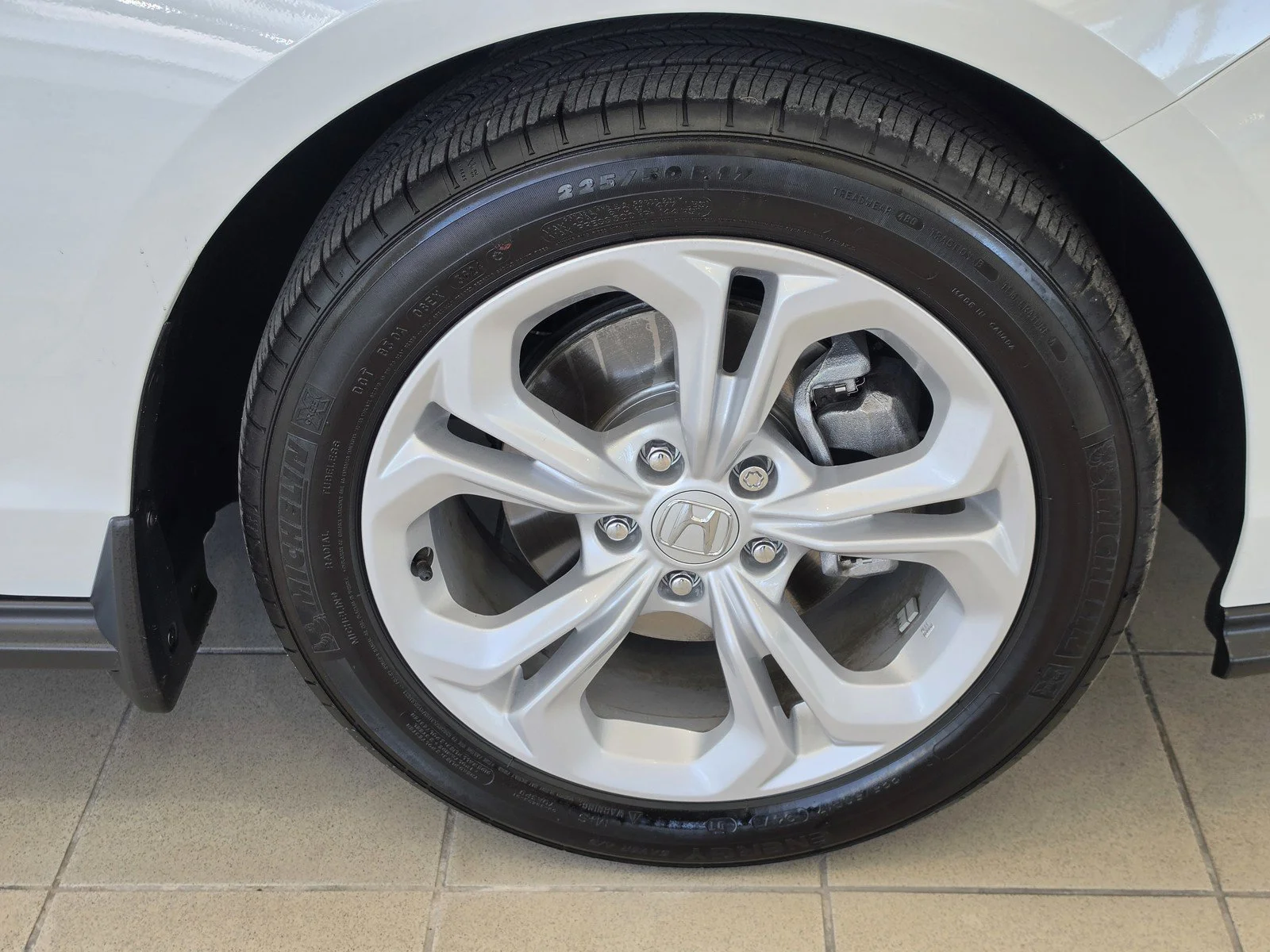 Certified Used 2025 Platinum White Pearl Honda 1.5T LX image 60