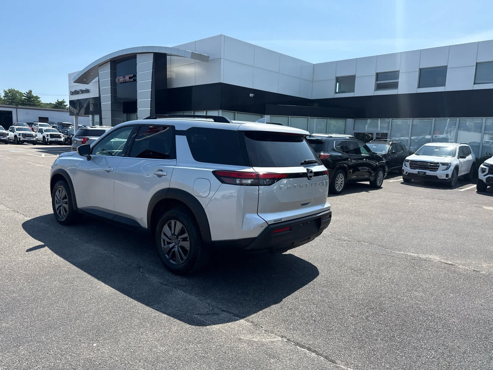 Used 2025 Silver Nissan SV image 3