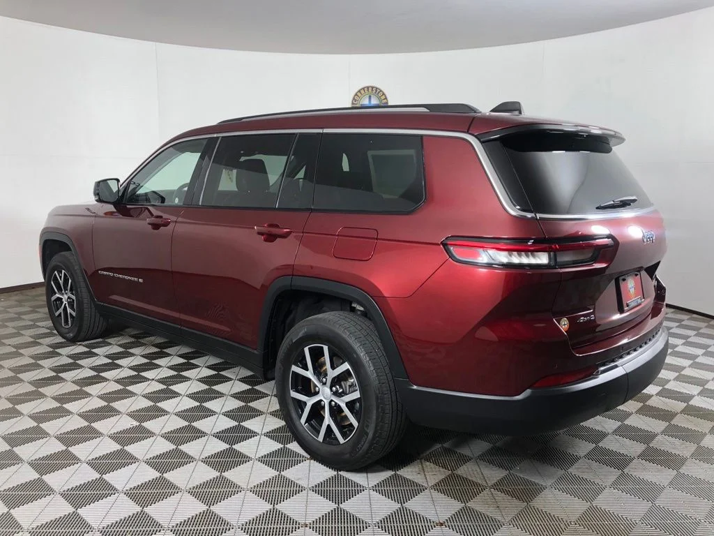 Used 2023 Red Jeep Limited image 19