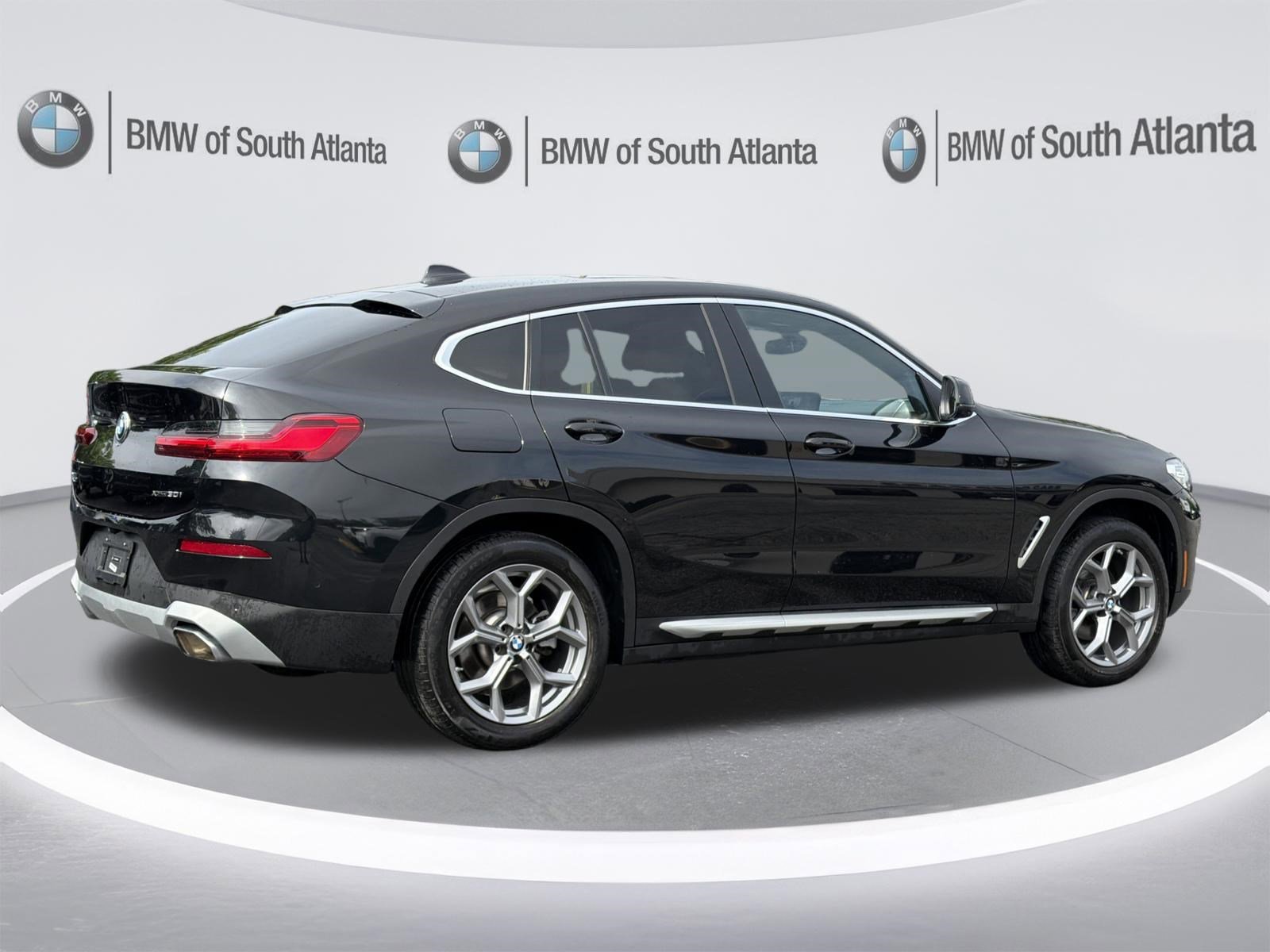 Certified Used 2025 Black Sapphire Metallic BMW xDrive30i image 30
