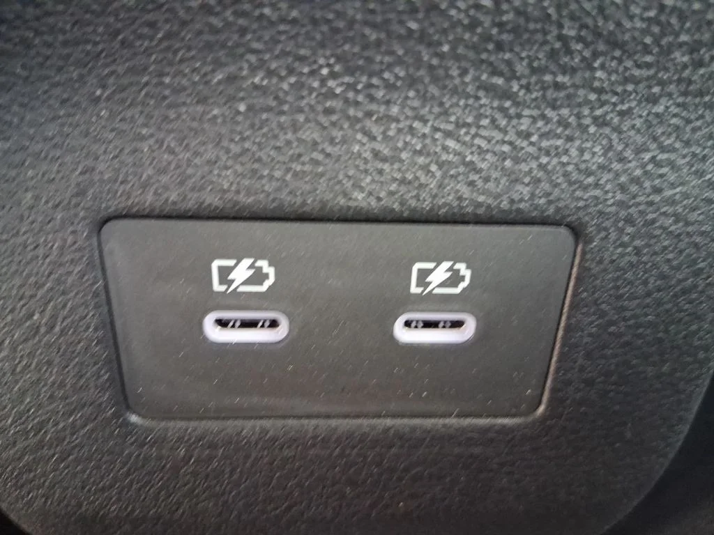 2026 Nissan KICKS SR - Photo 27