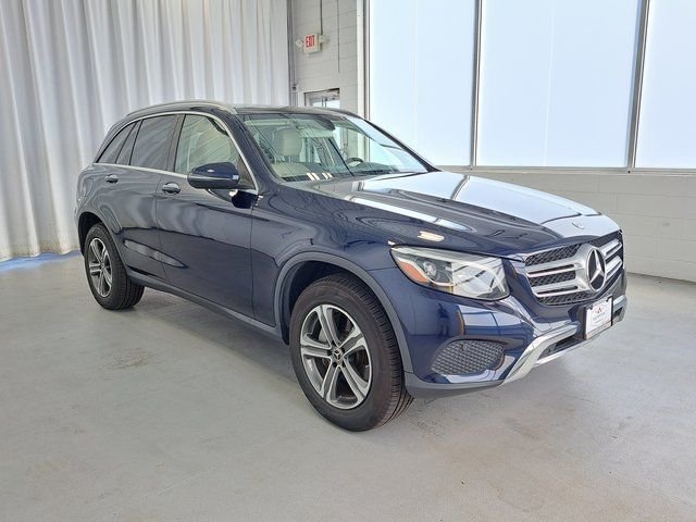 Used 2019  Mercedes-Benz GLC 300 image 4