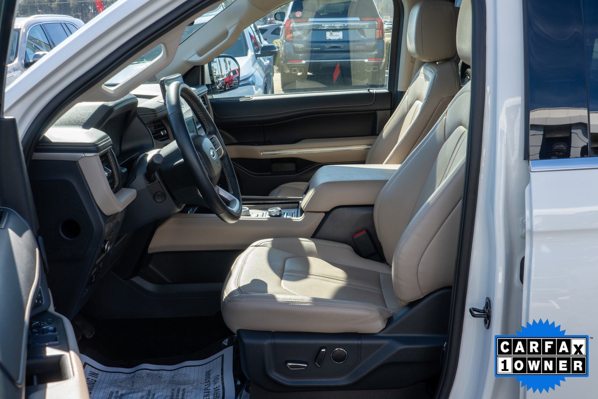 Used 2024 White Ford Limited image 19