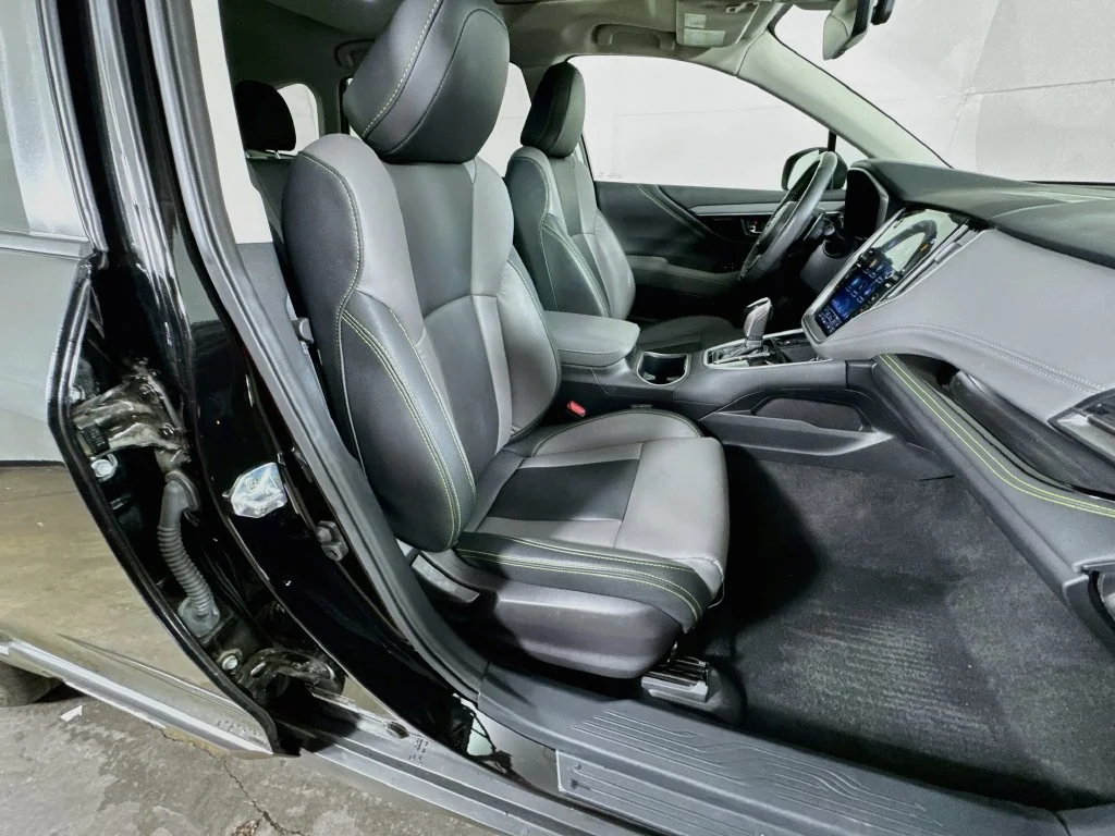 Used 2024 Black Subaru Onyx Edition image 36