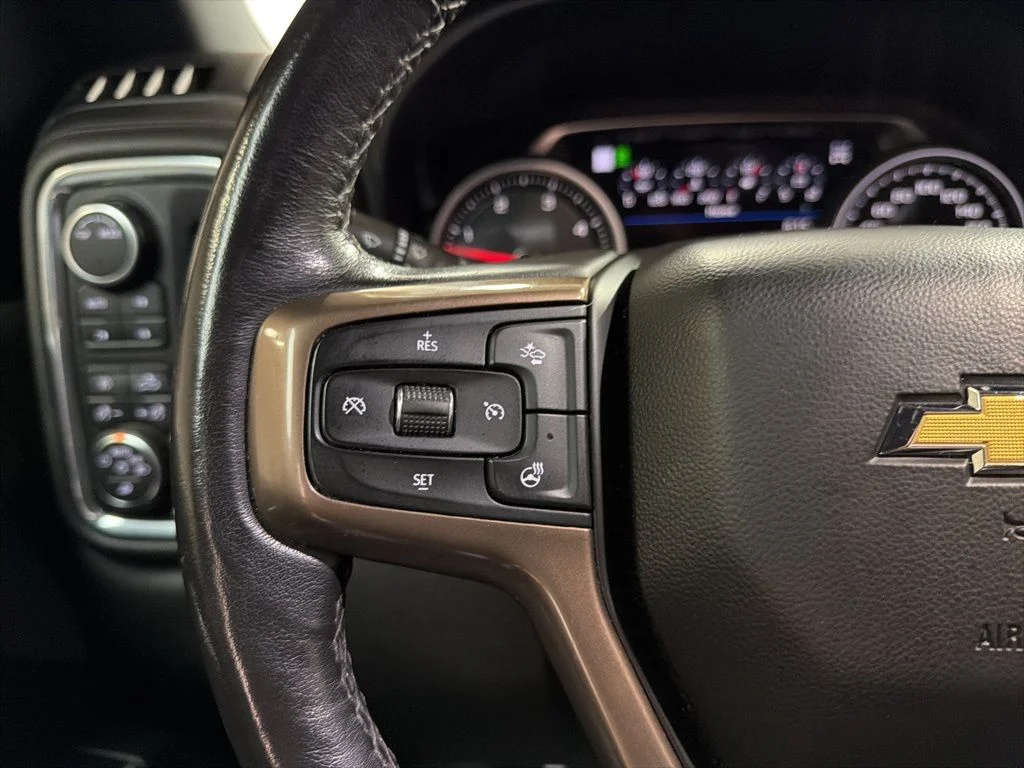 Used 2022 Cherry Red Chevrolet High Country image 17