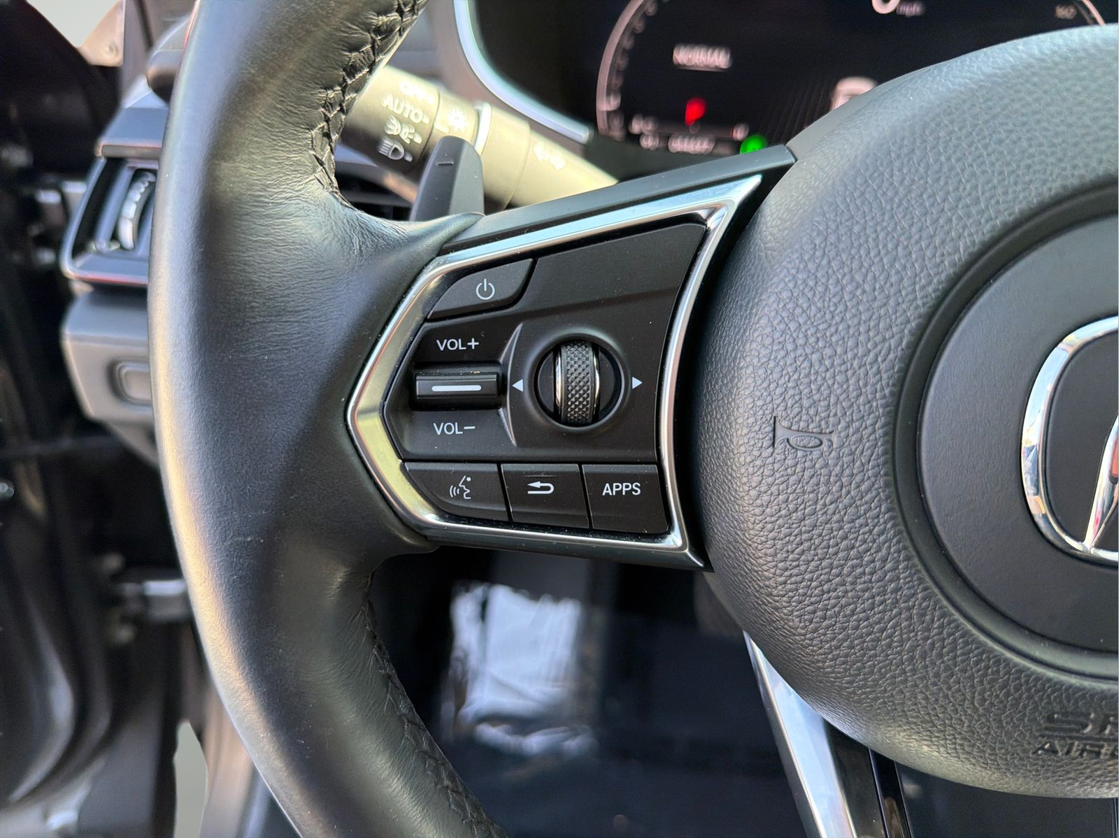 Used 2023 Liquid Carbon Metallic Acura Technology image 13