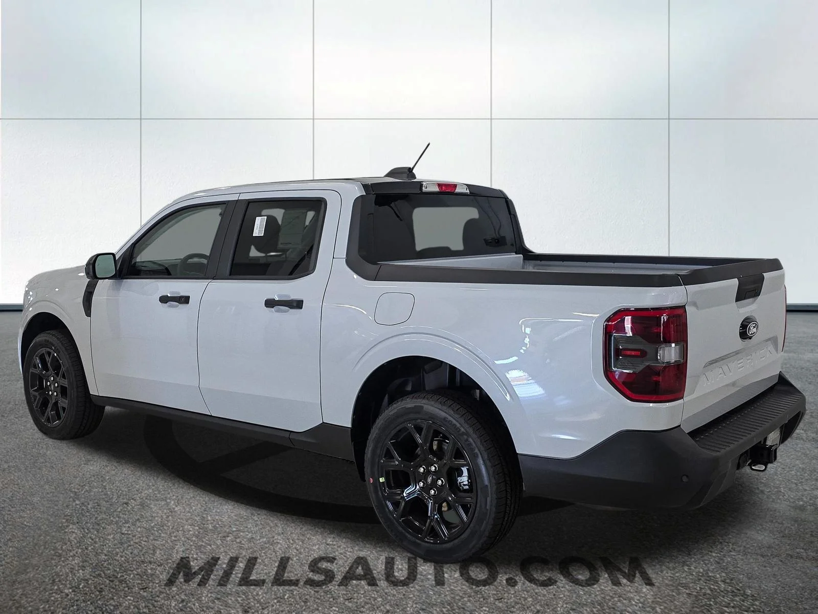 New 2026 White Ford XLT image 4