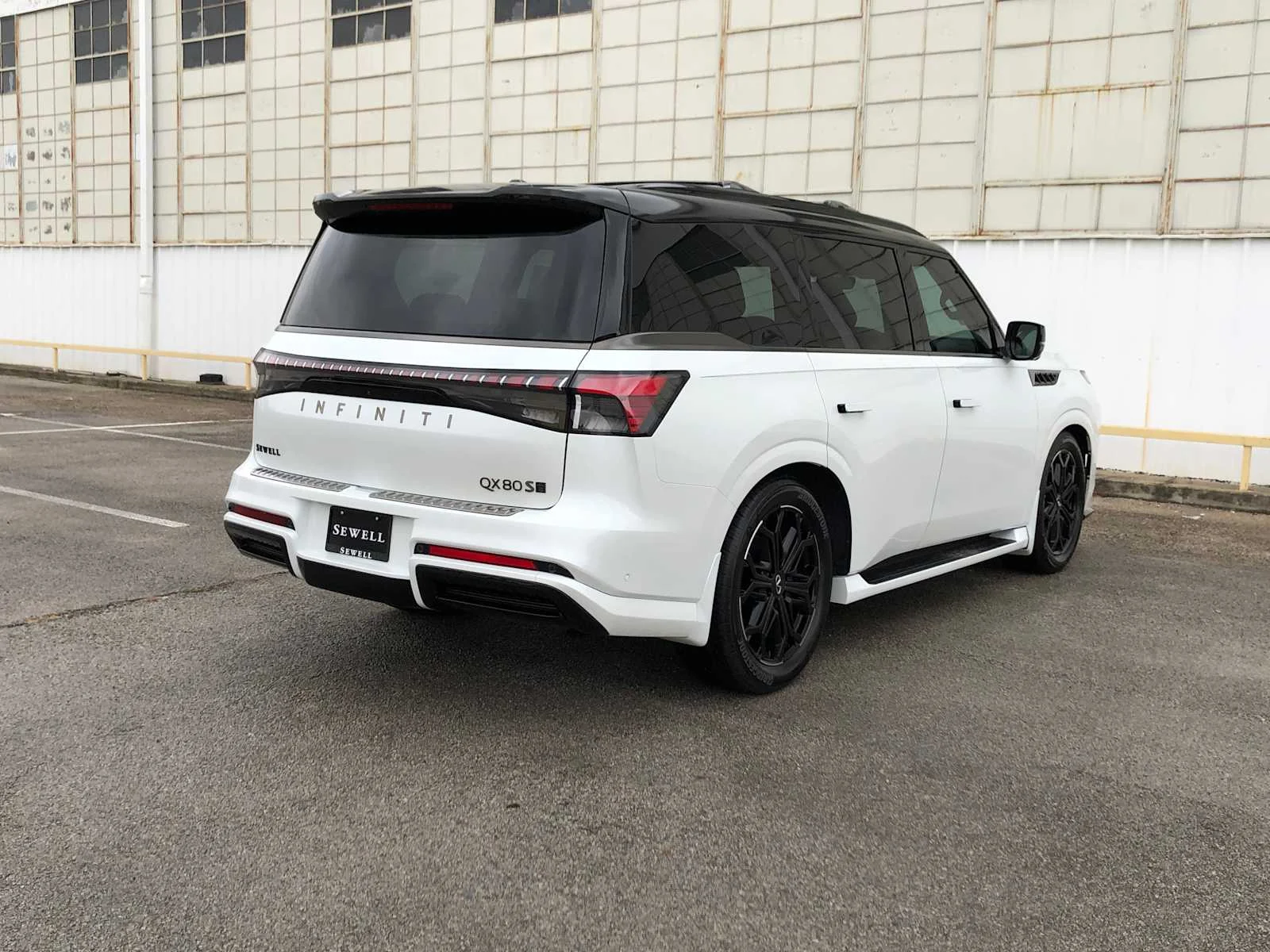 New 2026 RADIANT WHITE INFINITI Sport 4WD image 6