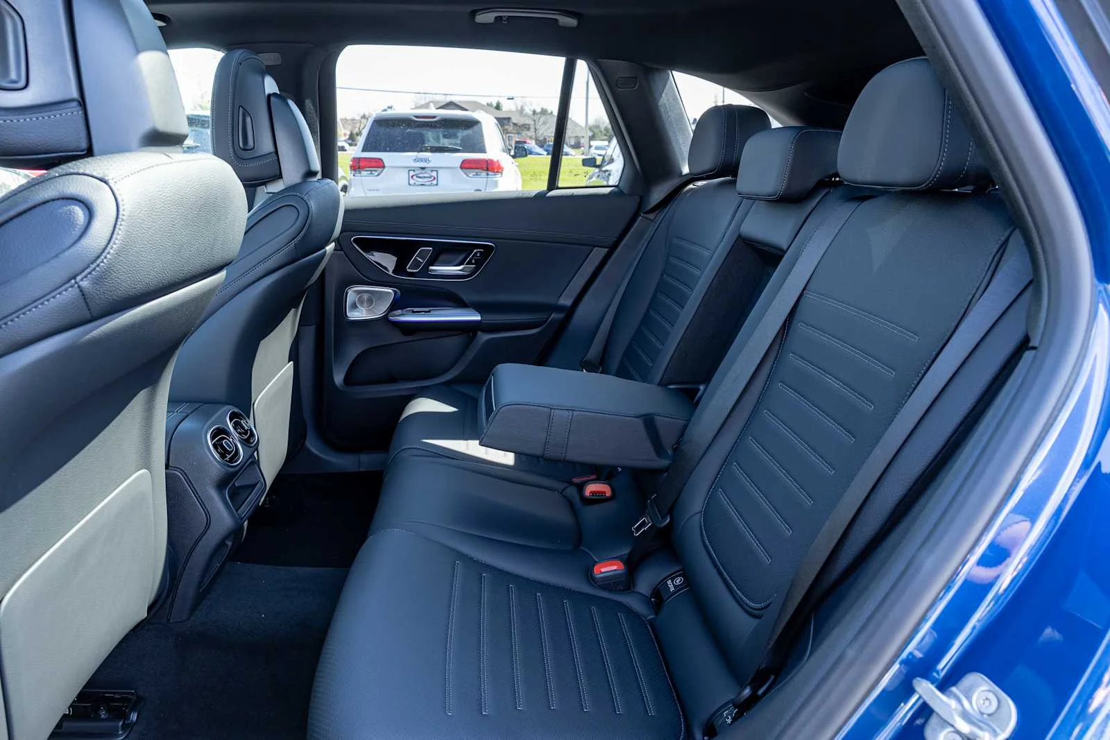 New 2026 Starling Blue Metallic Mercedes-Benz GLC 300 image 26