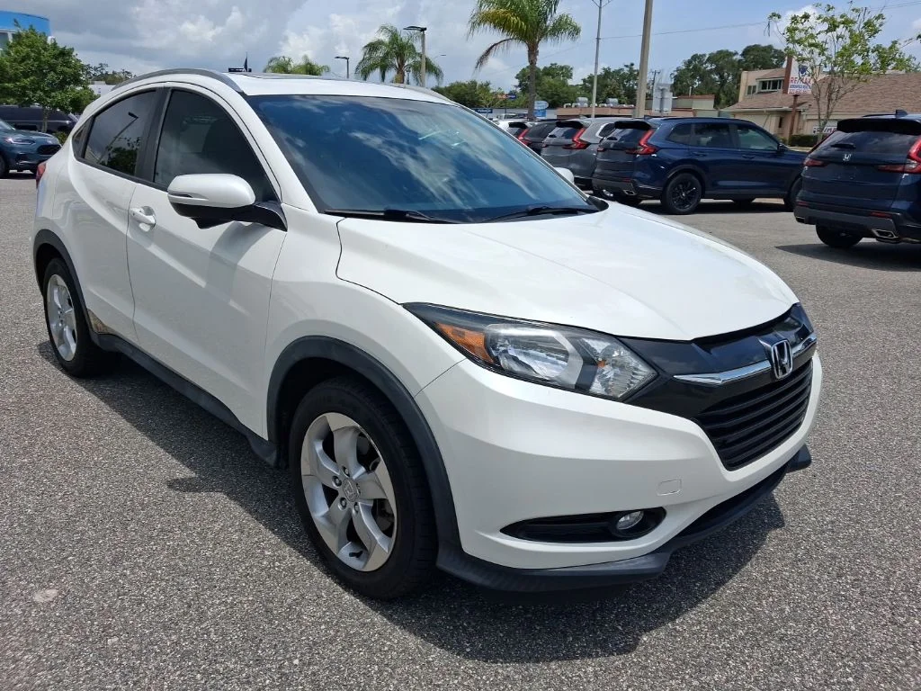 Used 2016  Honda EX-L image 3