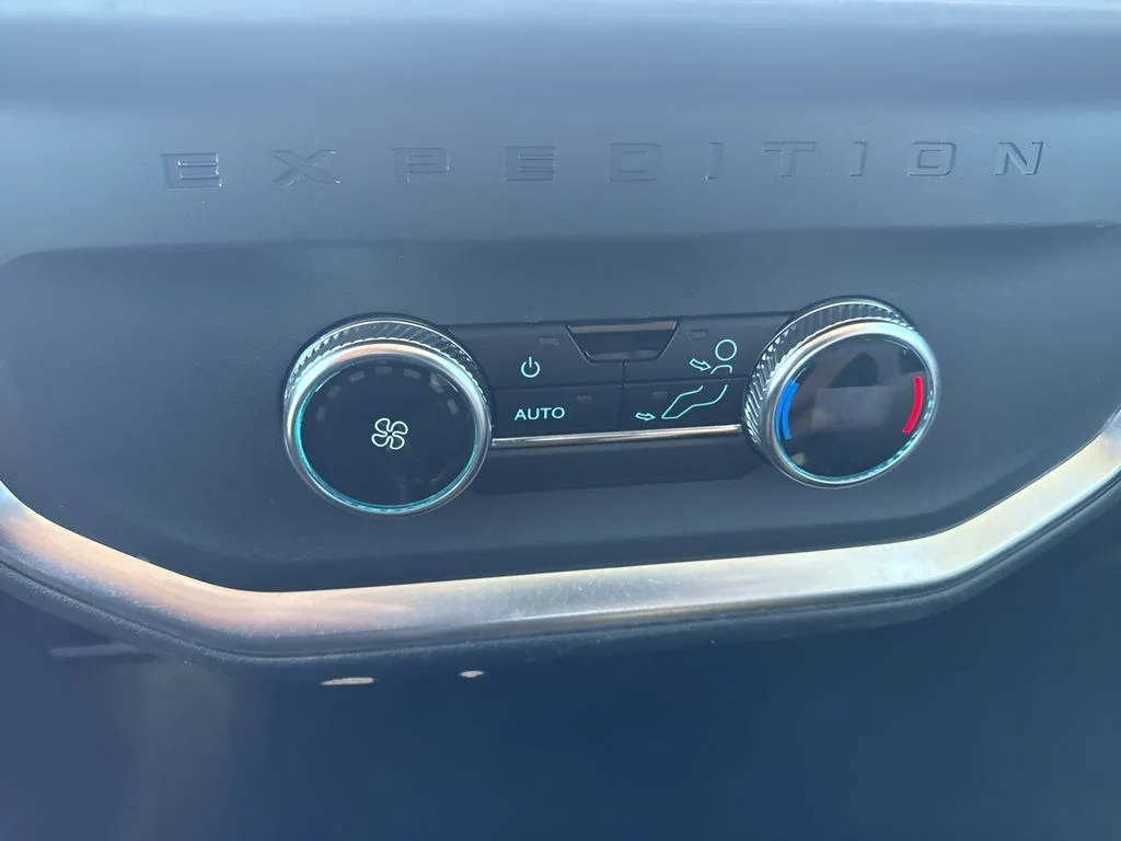 Used 2025 White Ford Active image 34