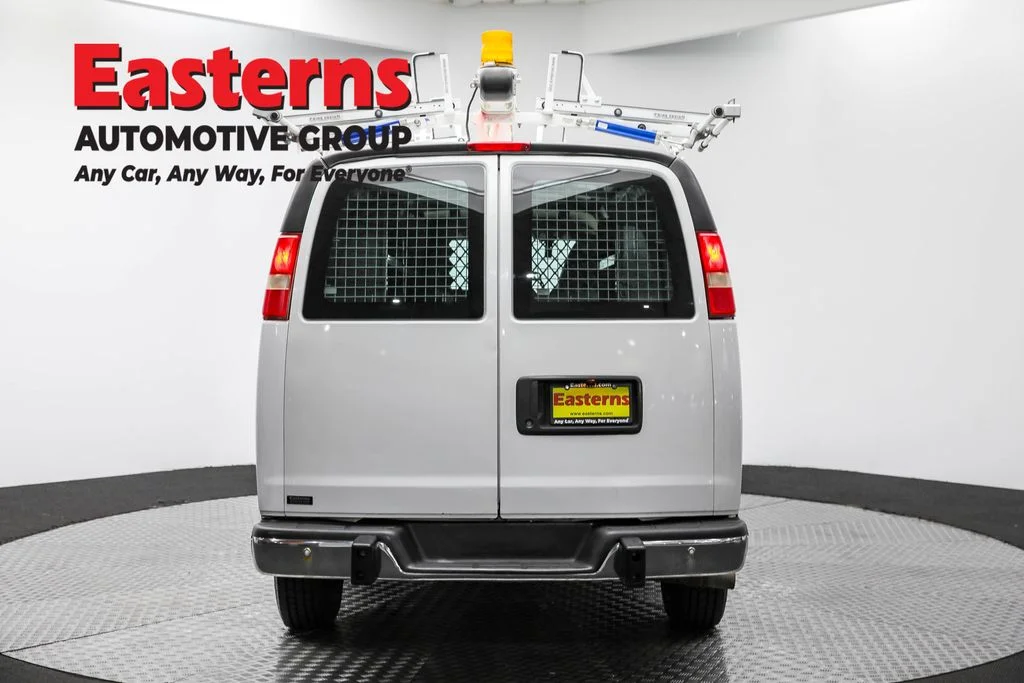 Used 2015 White GMC Work Van image 6