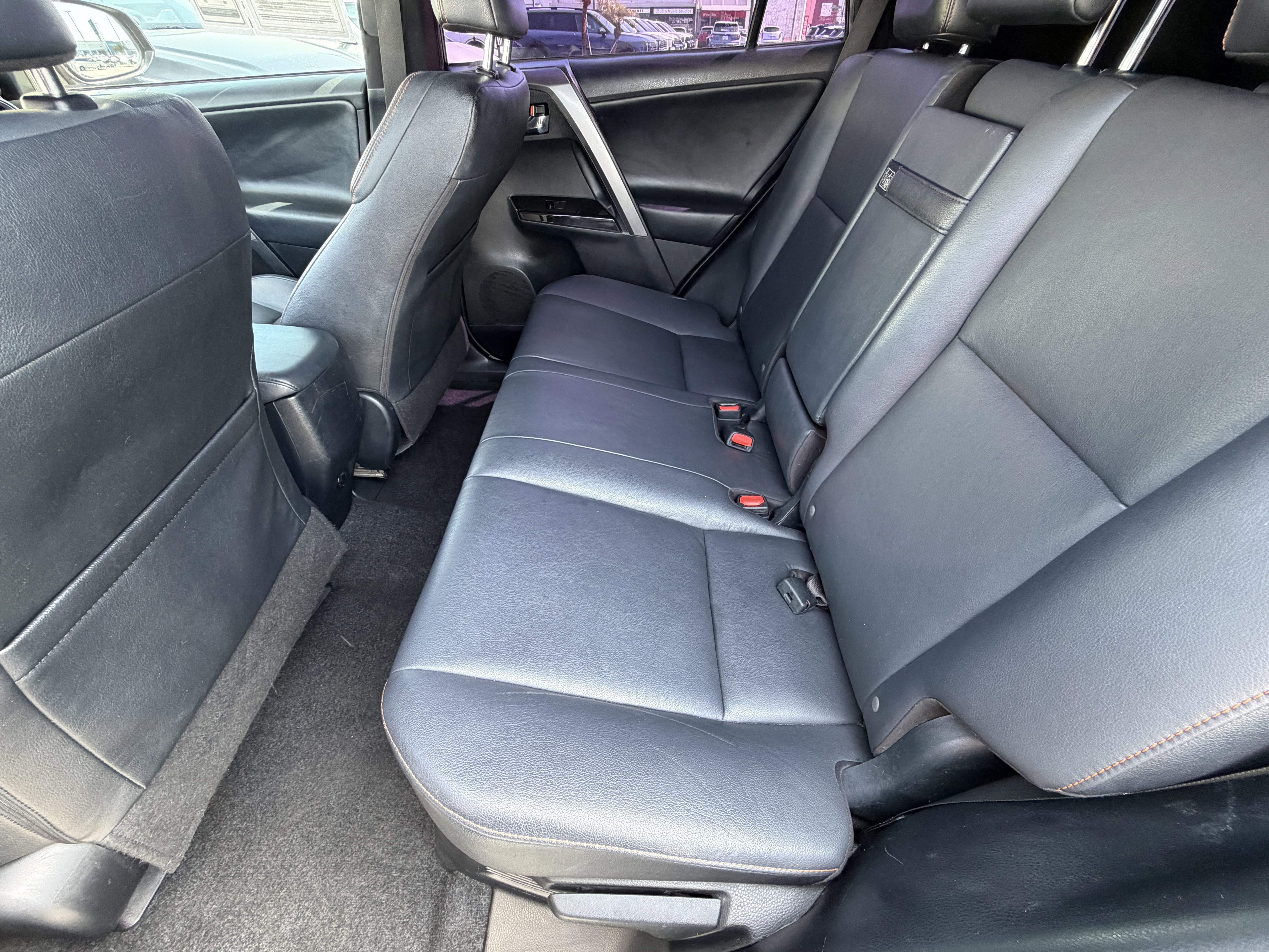 Used 2017 Aqua Toyota SE image 28