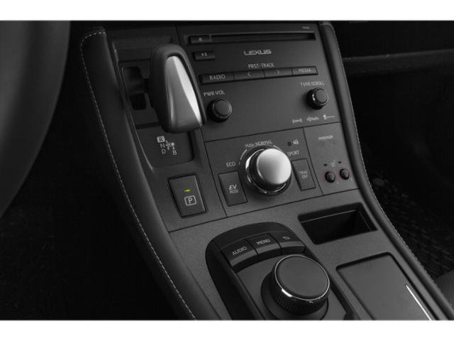 Used 2015  Lexus 200h image 11