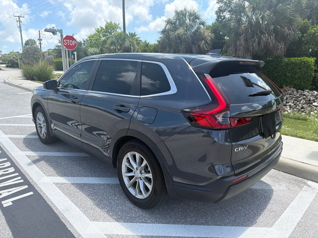 Certified Used 2024  Honda EX-L image 3