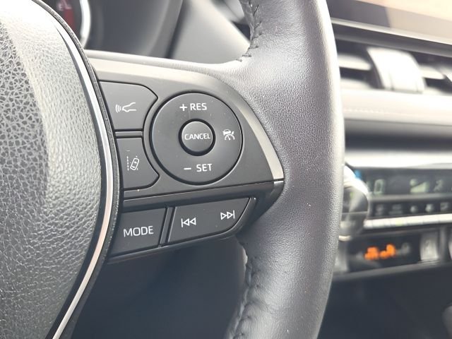 Used 2023  Toyota XLE image 20