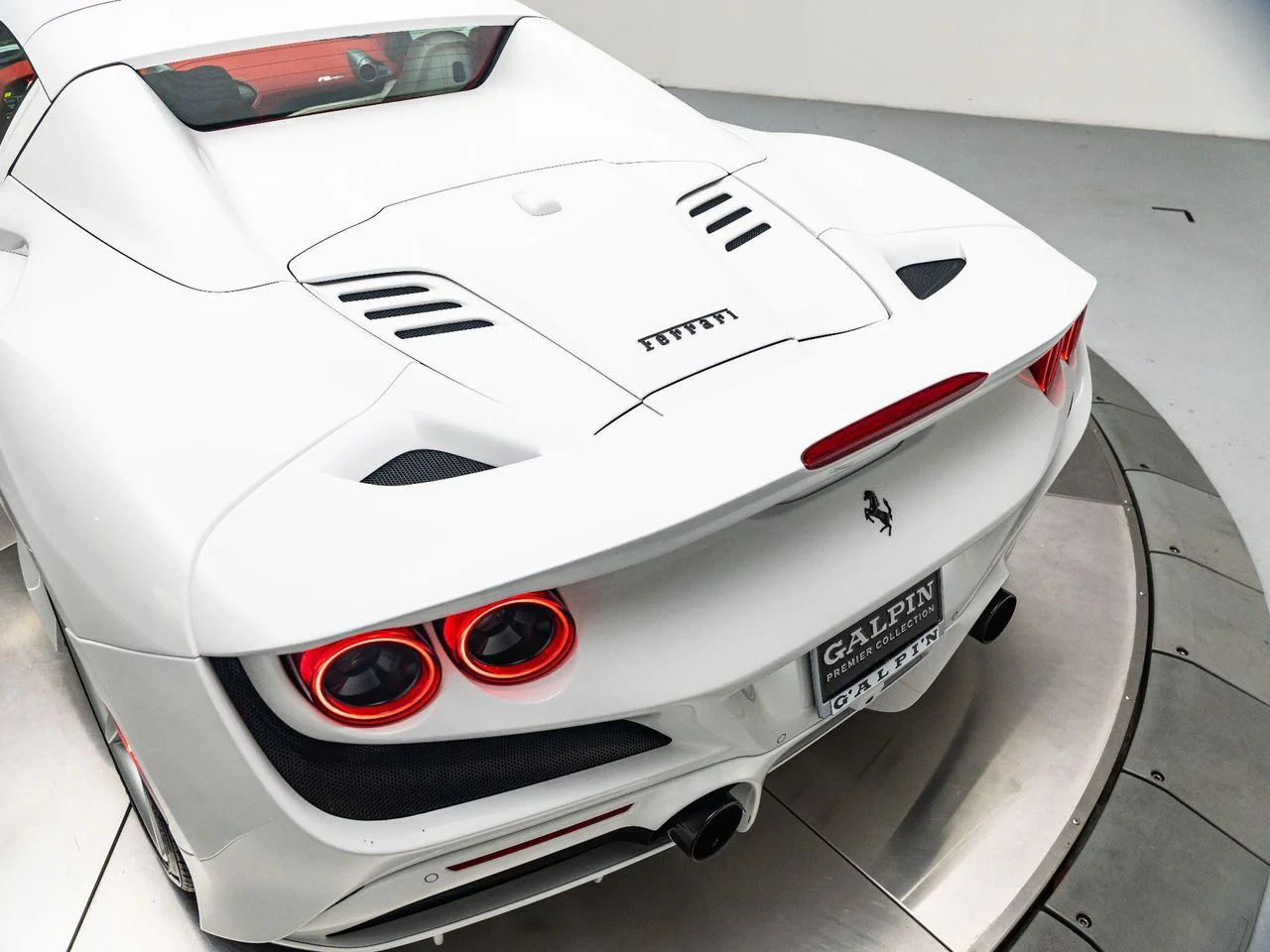 Used 2022 Bianco Cervino - Extra Campionario Ferrari Spider image 50