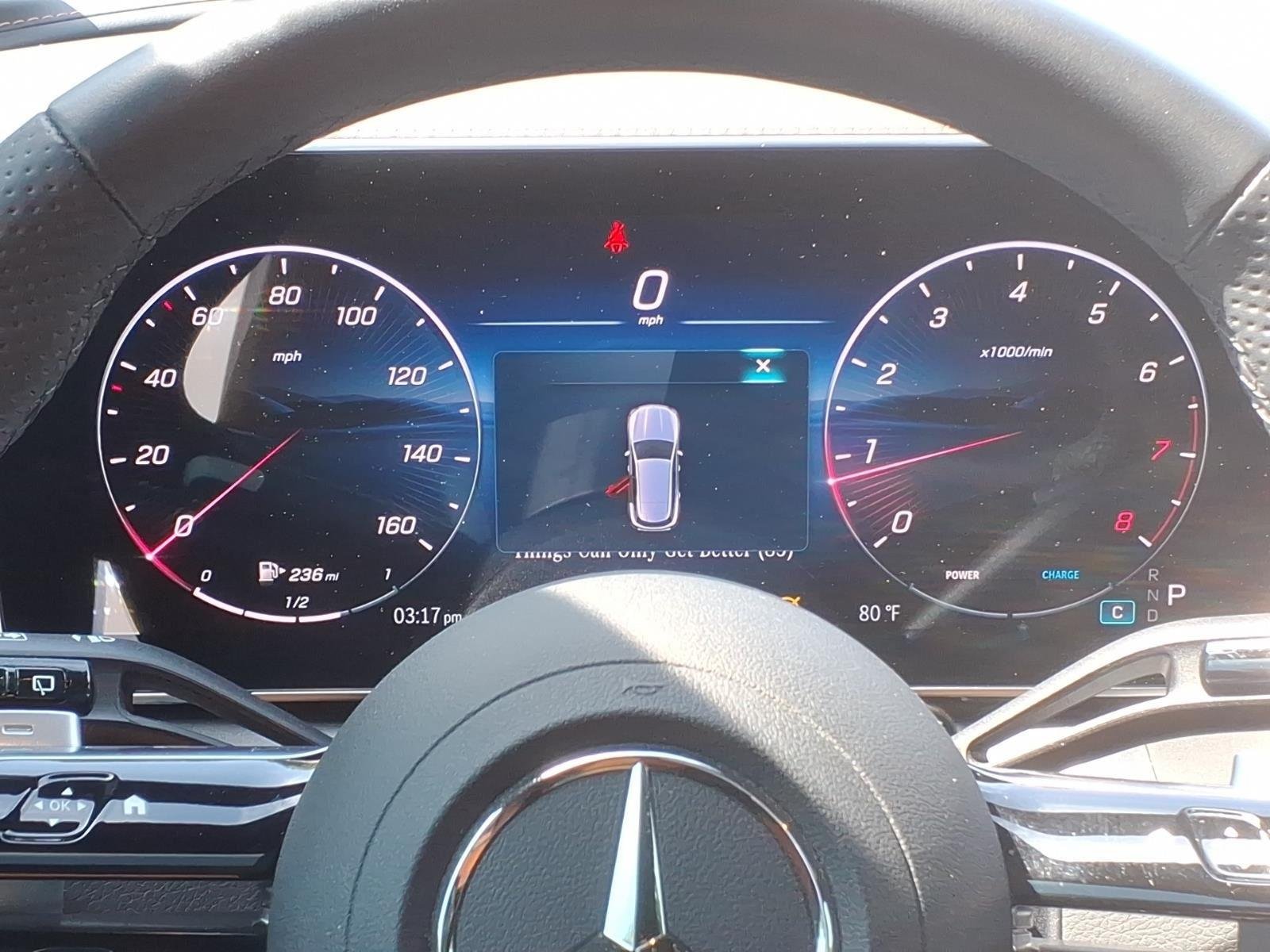 Certified Used 2025 Polar White Mercedes-Benz GLC 300 image 18