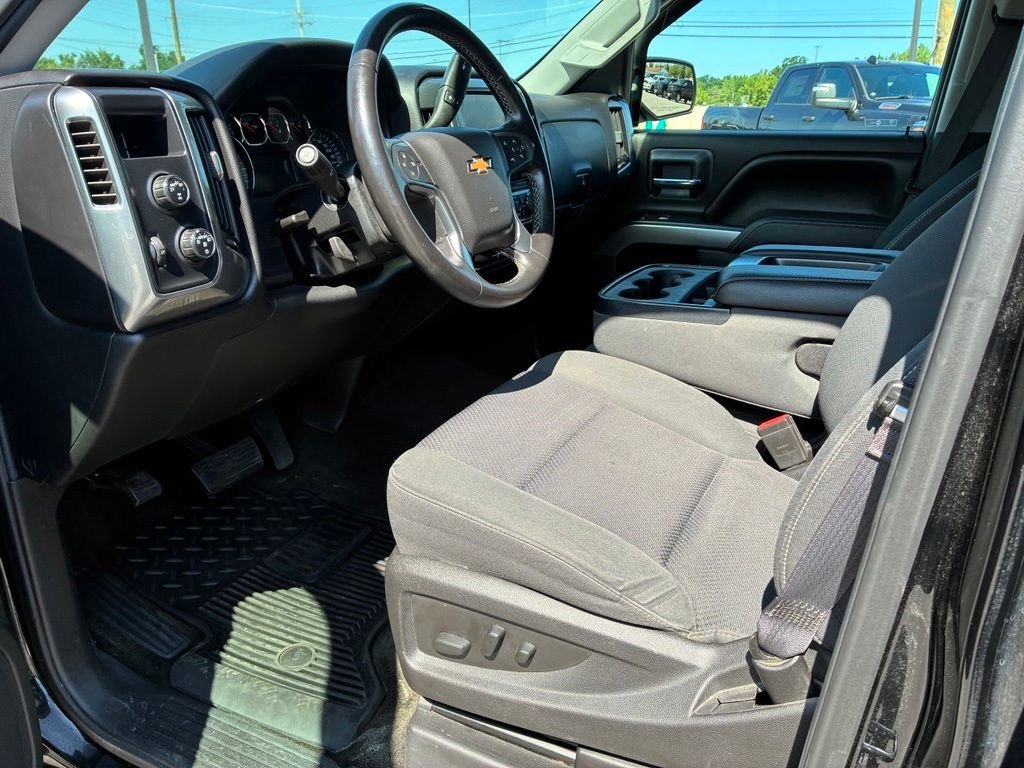 Used 2017 Black Chevrolet LT image 19