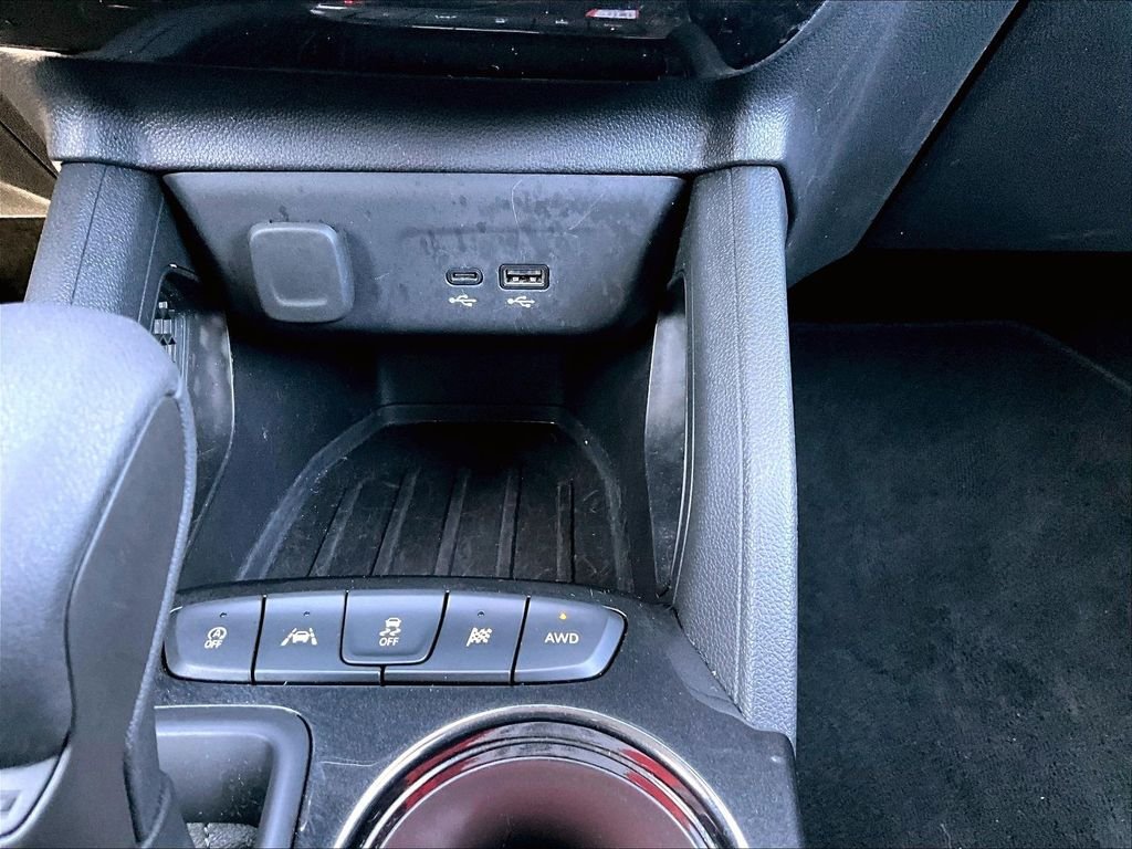 Used 2025 Gray Chevrolet LT image 27