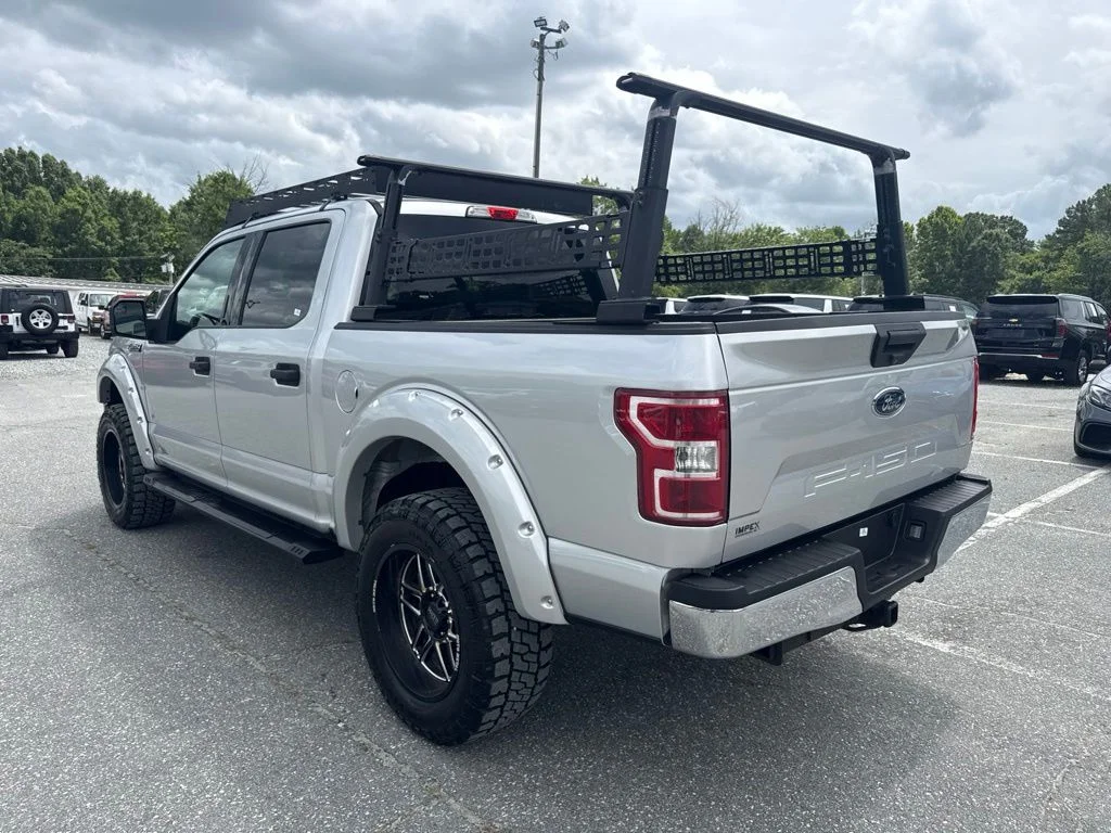 Used 2019  Ford XLT image 2