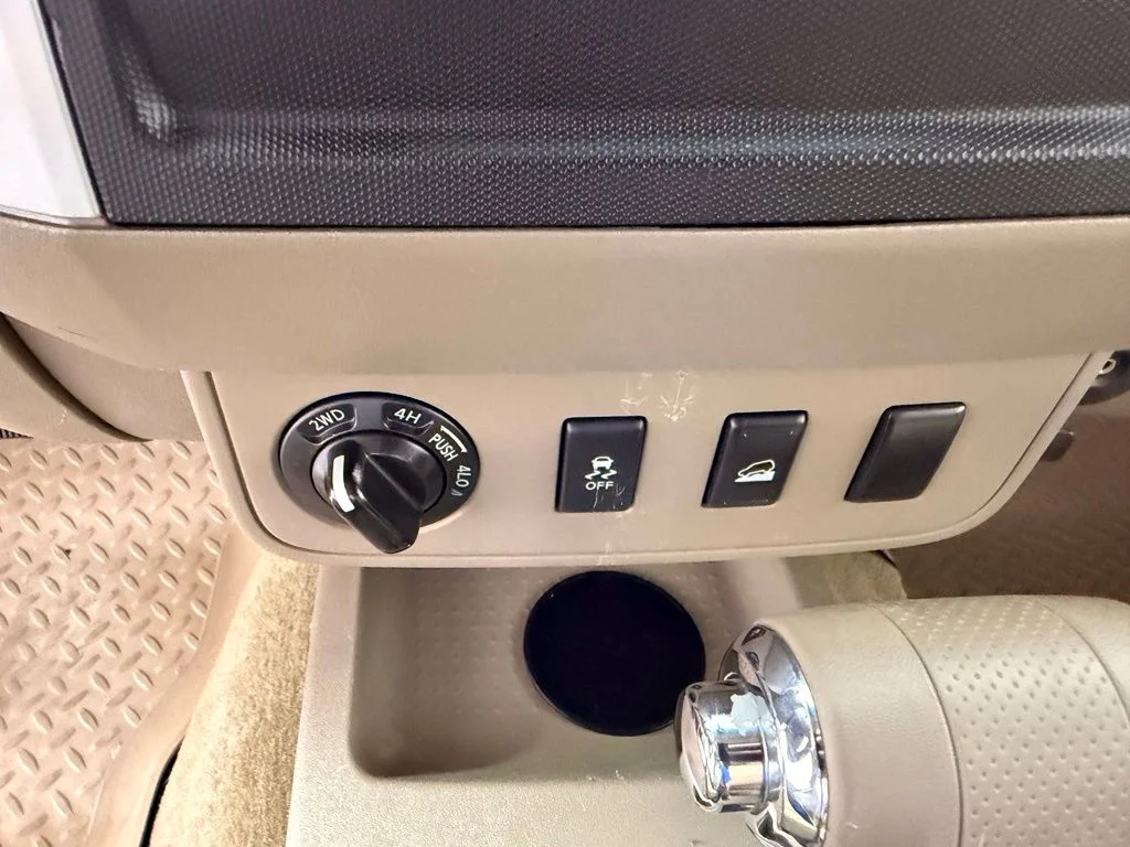 Used 2012 Red Nissan SV image 22
