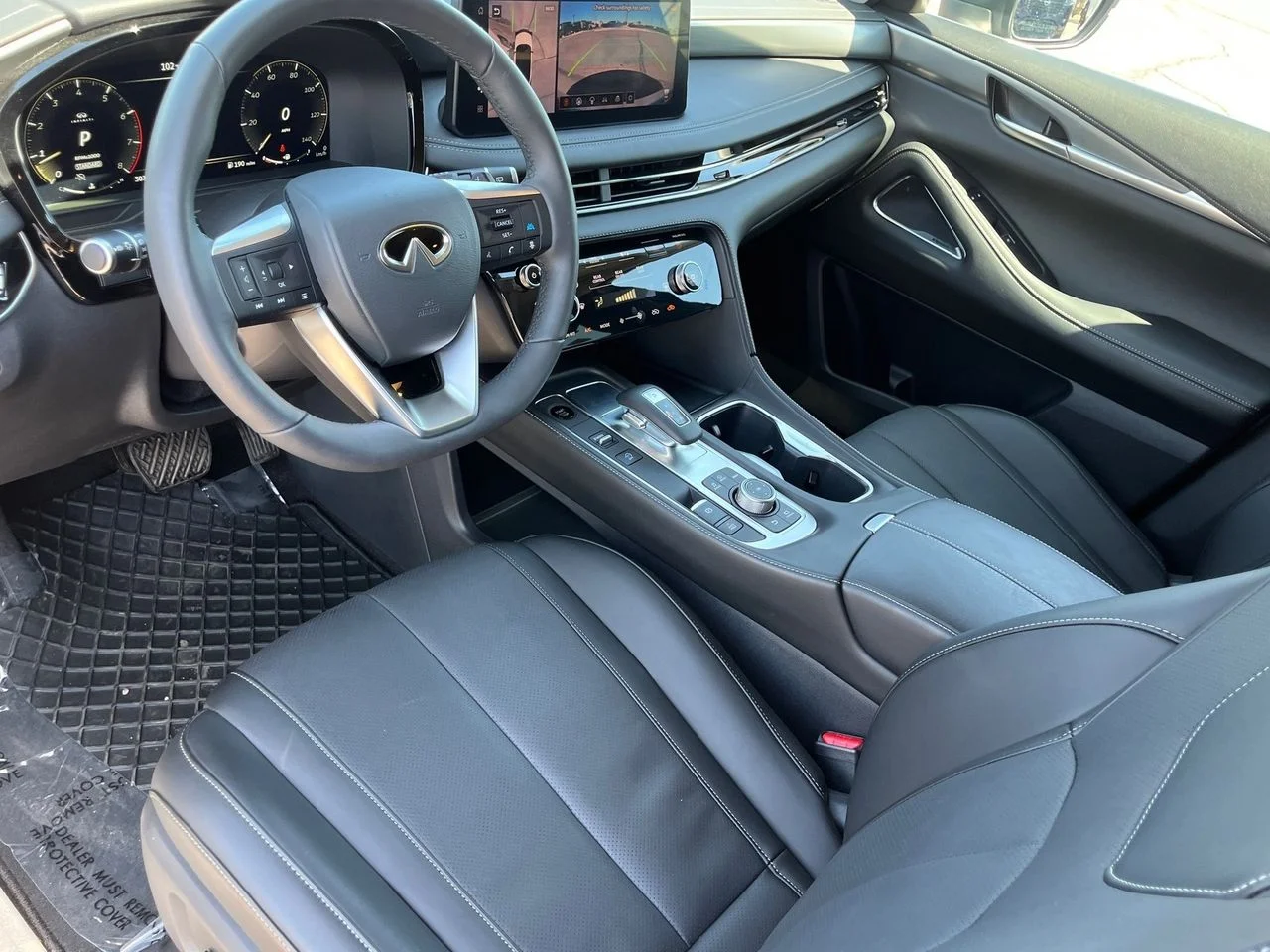 Certified Used 2026 Mineral Black INFINITI Luxe image 16