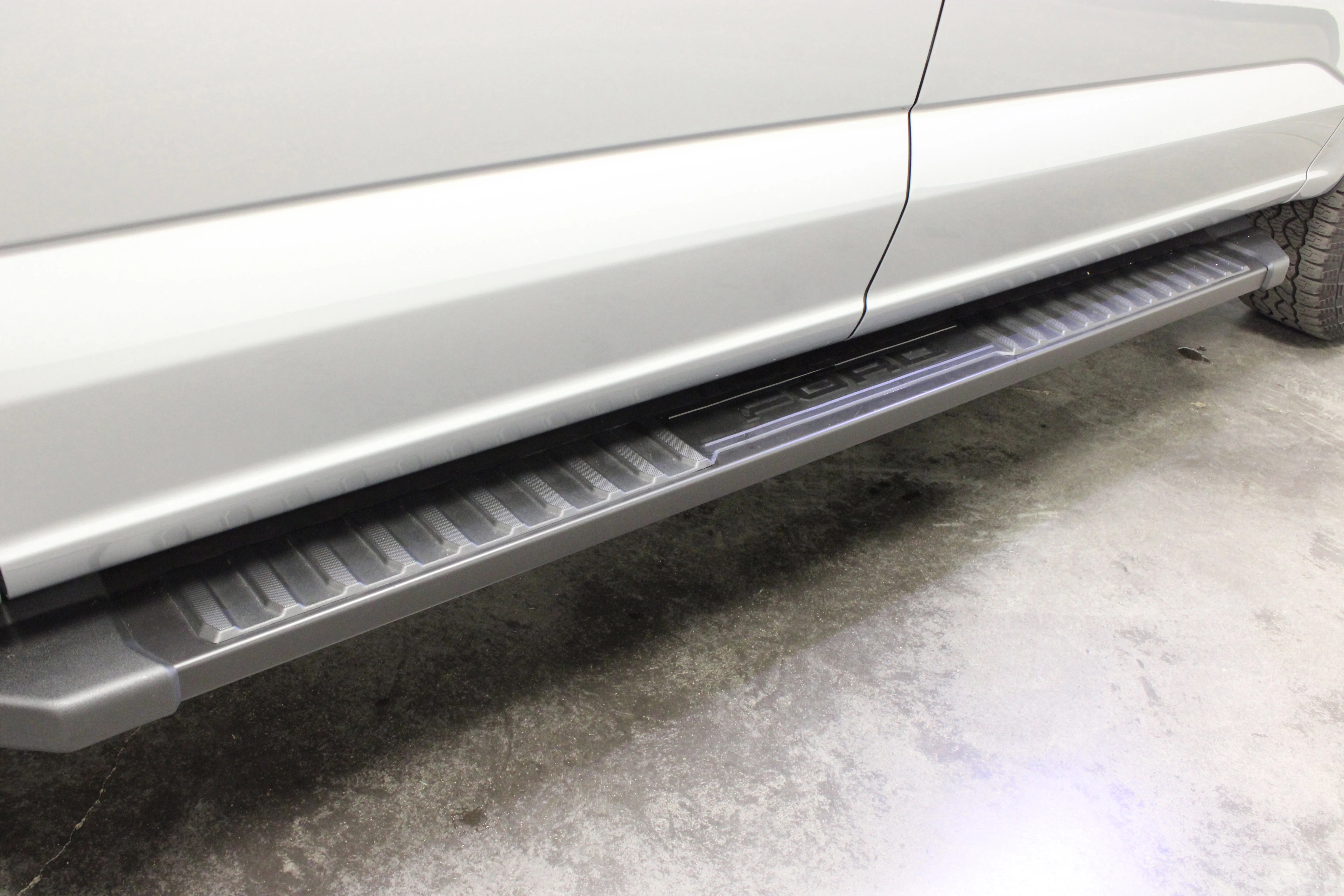 Used 2025 Silver Metallic Ford XLT image 11