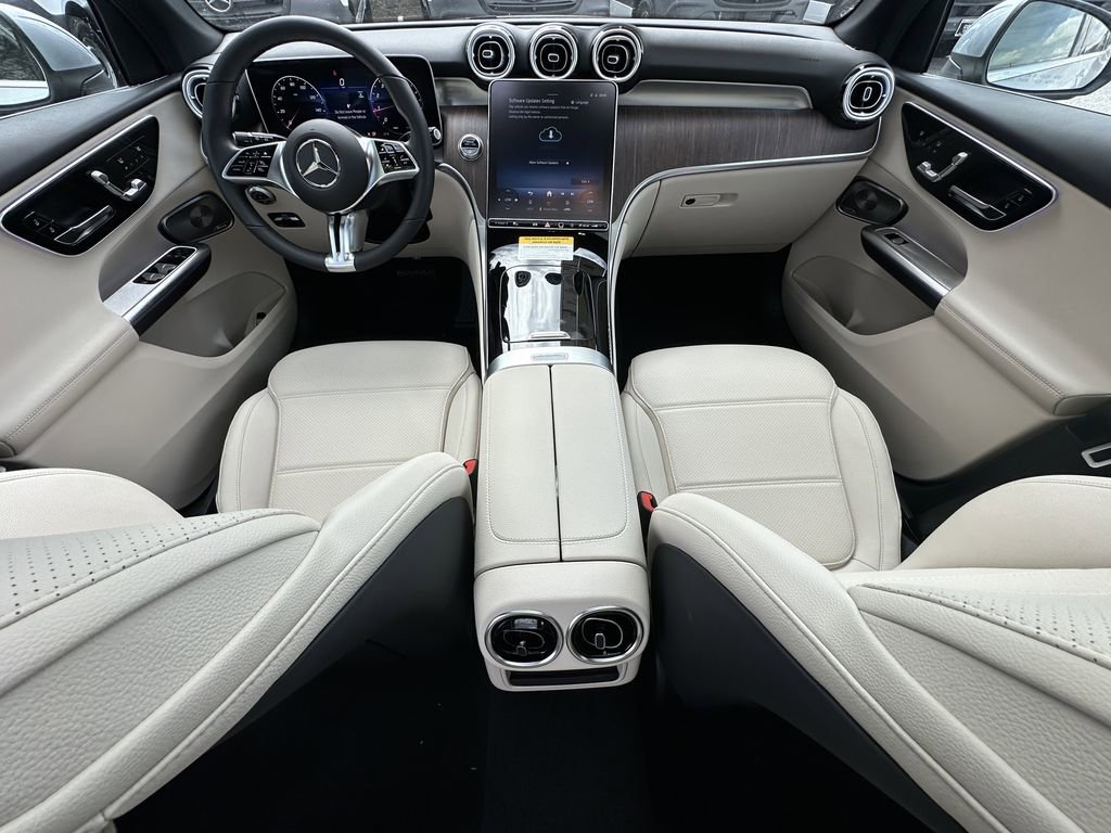 New 2026 Cirrus Silver Metallic Mercedes-Benz GLC 300 image 27