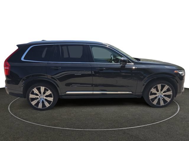 Used 2023 Onyx Black Metallic Volvo Plus Bright Theme image 6