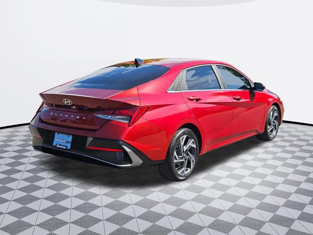 2024 Hyundai Elantra SEL - Photo 6