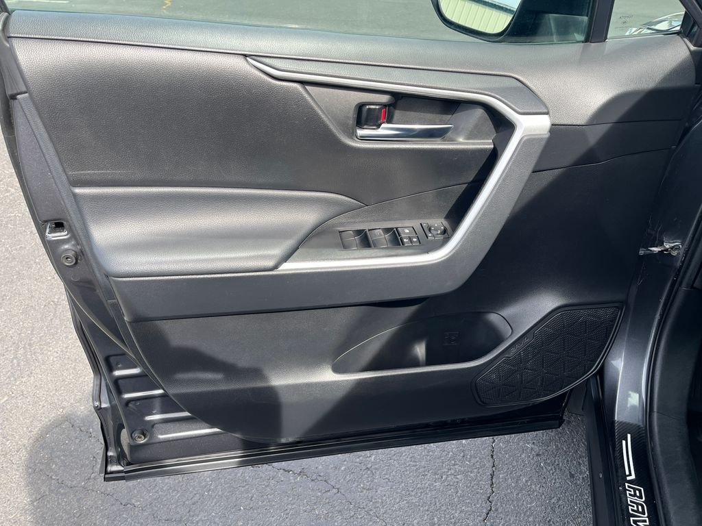 Used 2021 Gray Toyota XLE image 10