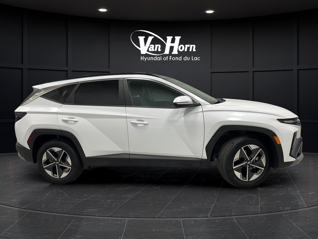Used 2025 Creamy White Pearl Hyundai SEL Convenience image 8