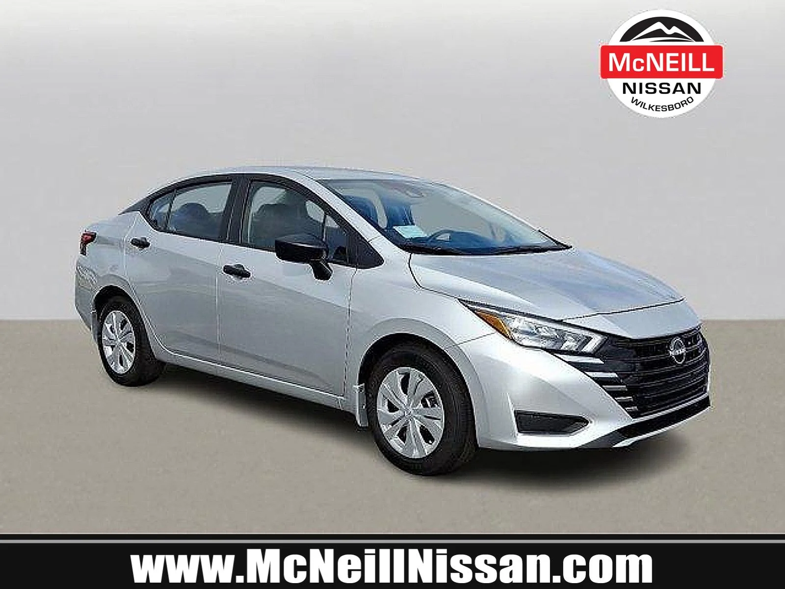 2025 Nissan Versa 1.6 S CVT's photo