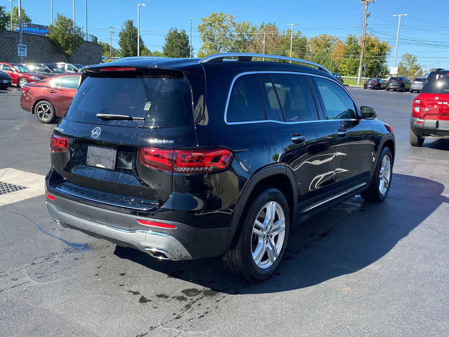Used 2023 Night Black Mercedes-Benz GLB 250 image 3