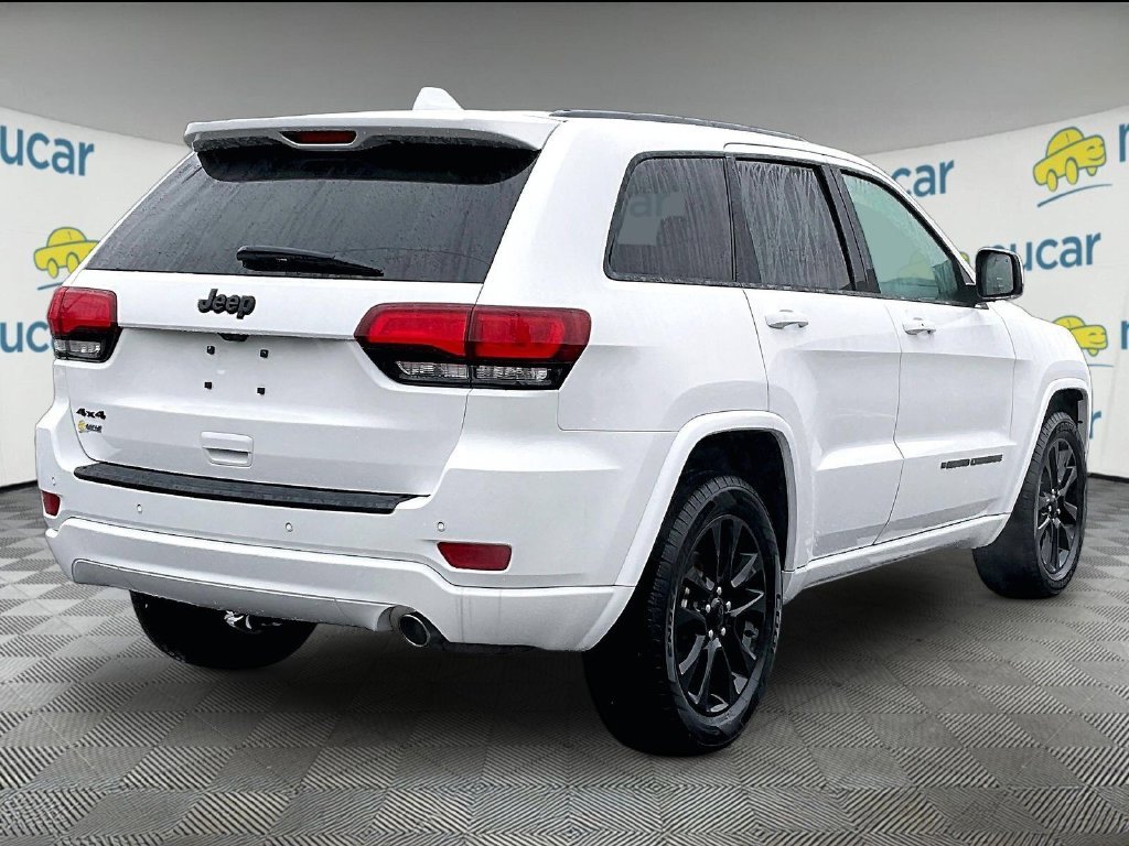 Used 2020 White Jeep Altitude image 6