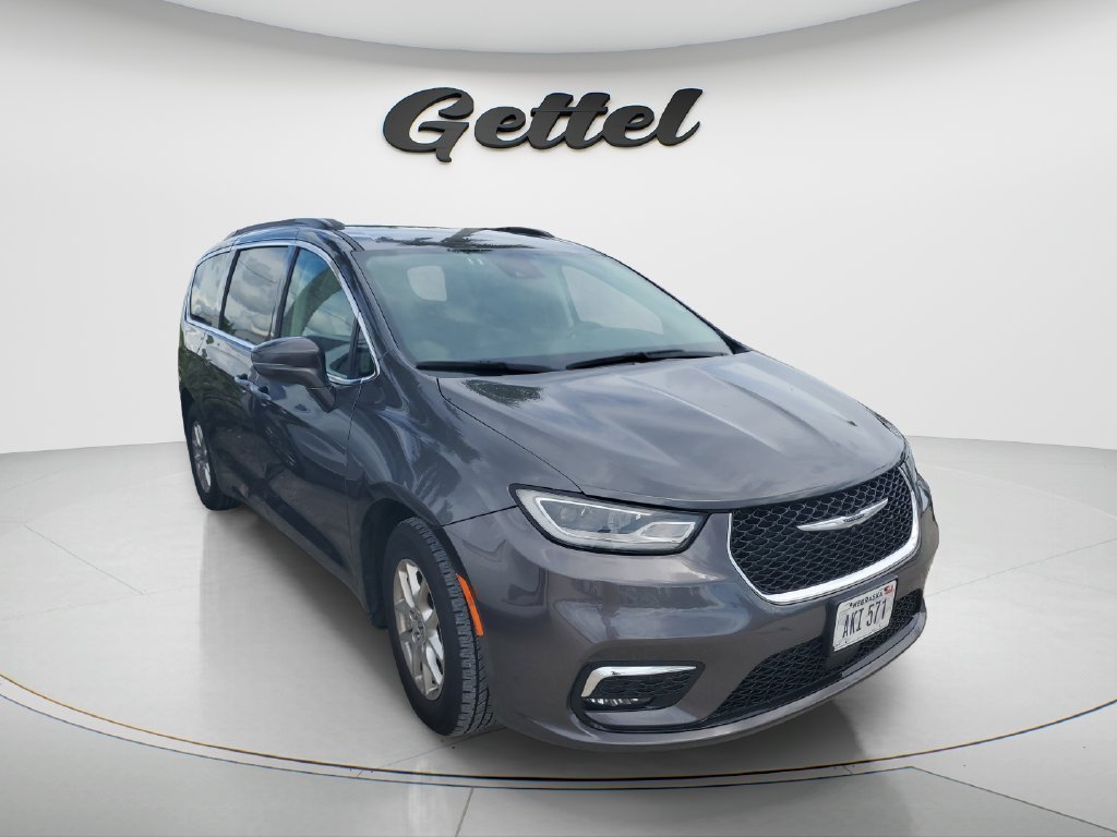 Used 2022 Gray Chrysler Touring L image 3