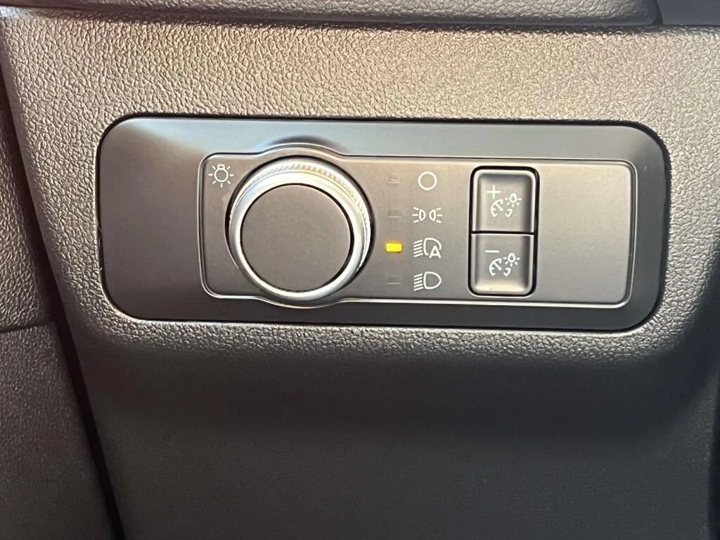 Certified Used 2022 Carbonized Gray Ford SE image 31