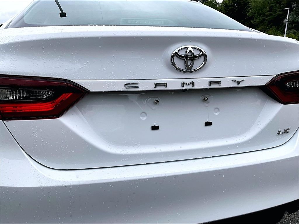 Used 2024 White Toyota LE image 27