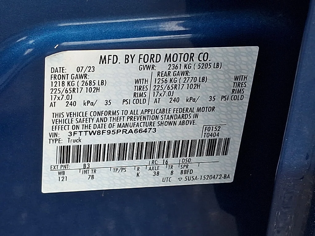 Used 2023 Atlas Blue Metallic Ford XLT image 28