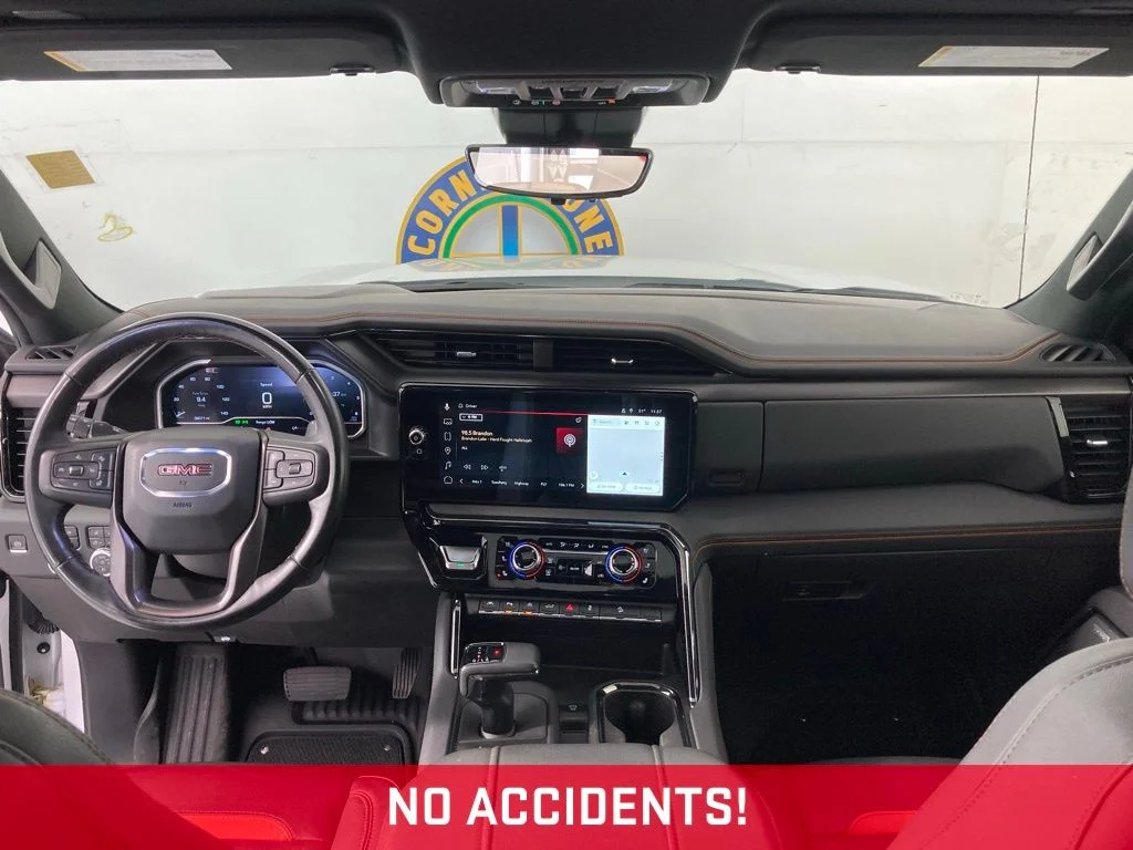 Used 2024 White GMC AT4 image 8