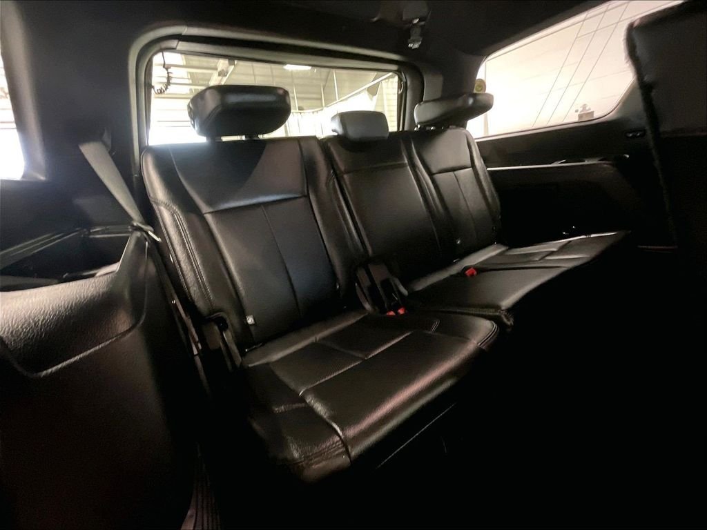 Used 2019 Blue Ford XLT image 17
