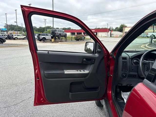 Used 2012 Red Ford XLT image 10
