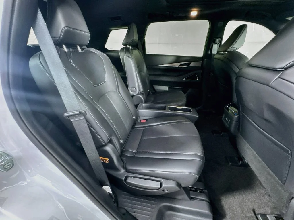 Certified Used 2027 White INFINITI SPORT image 39
