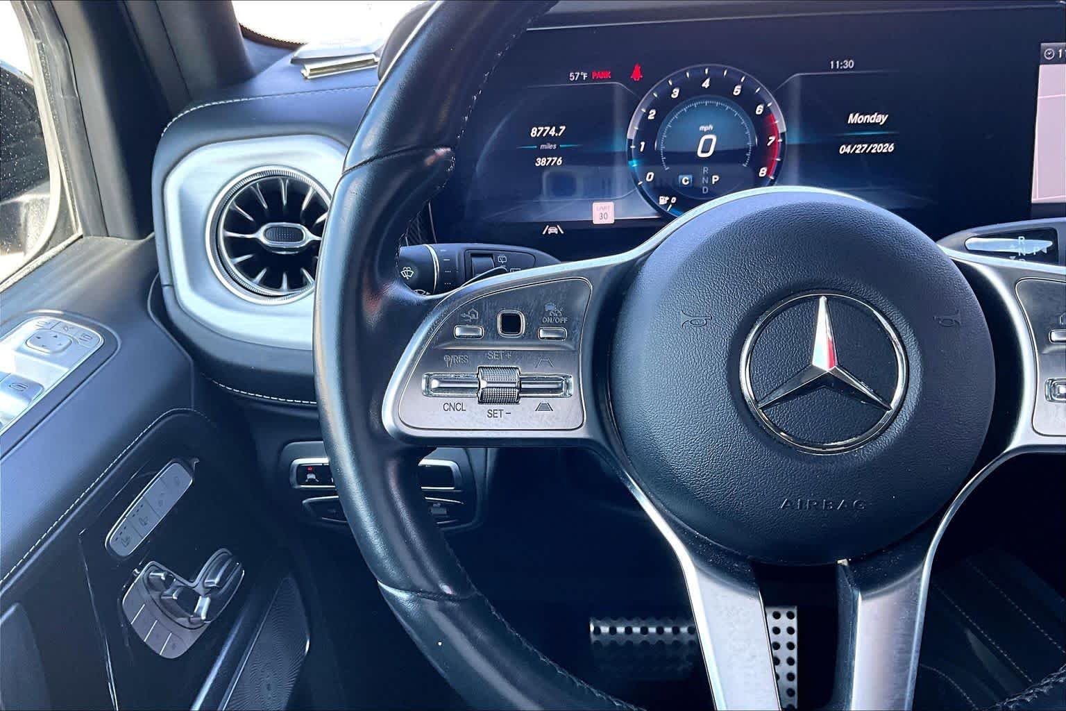 Used 2022 Obsidian Black Metallic Mercedes-Benz G 550 image 24