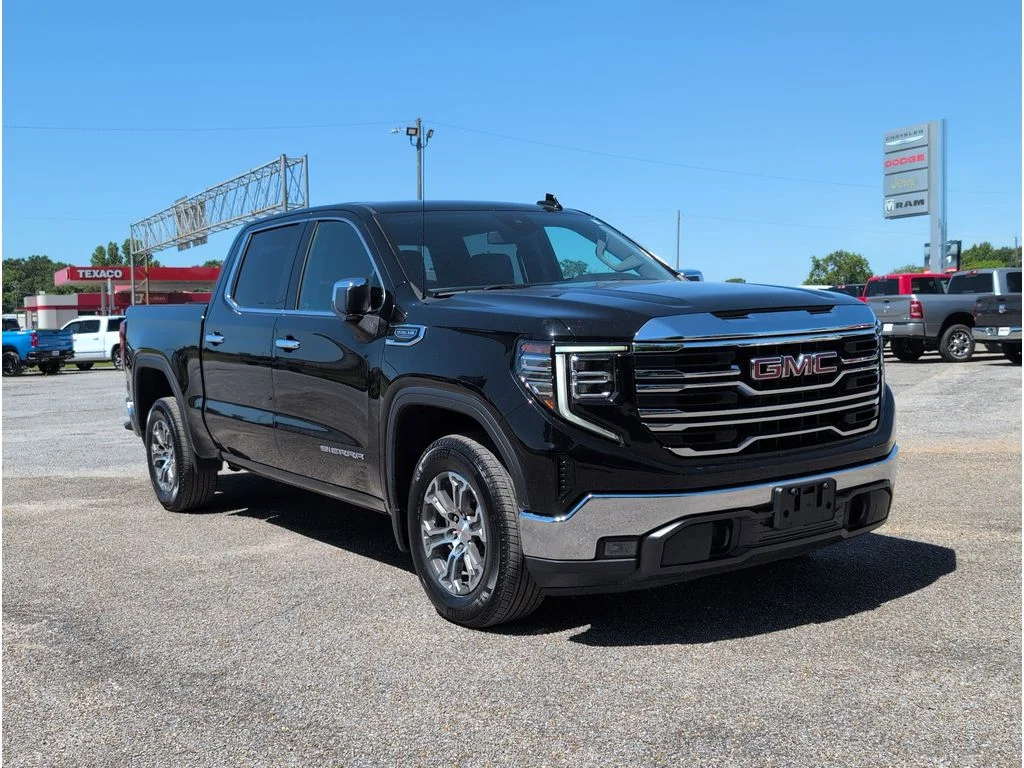 Used 2025 BLACK GMC Crew Cab 147" SLT image 7