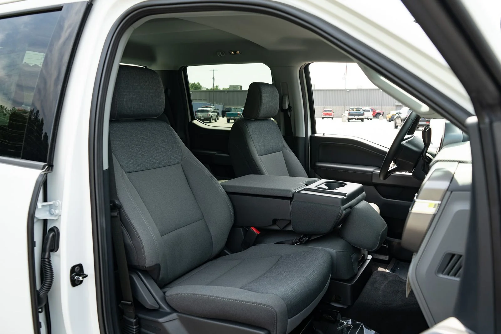 New 2026 White Ford XLT image 22