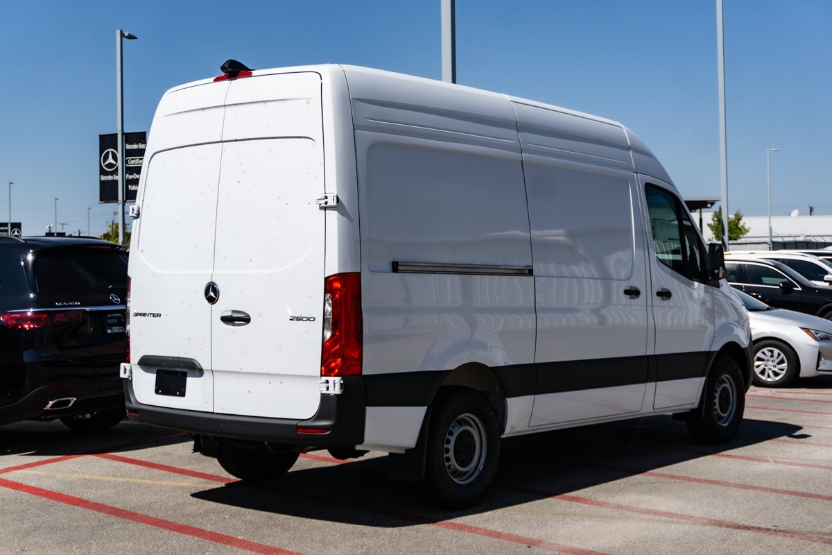 New 2025 Arctic White Mercedes-Benz Cargo 144 WB image 5