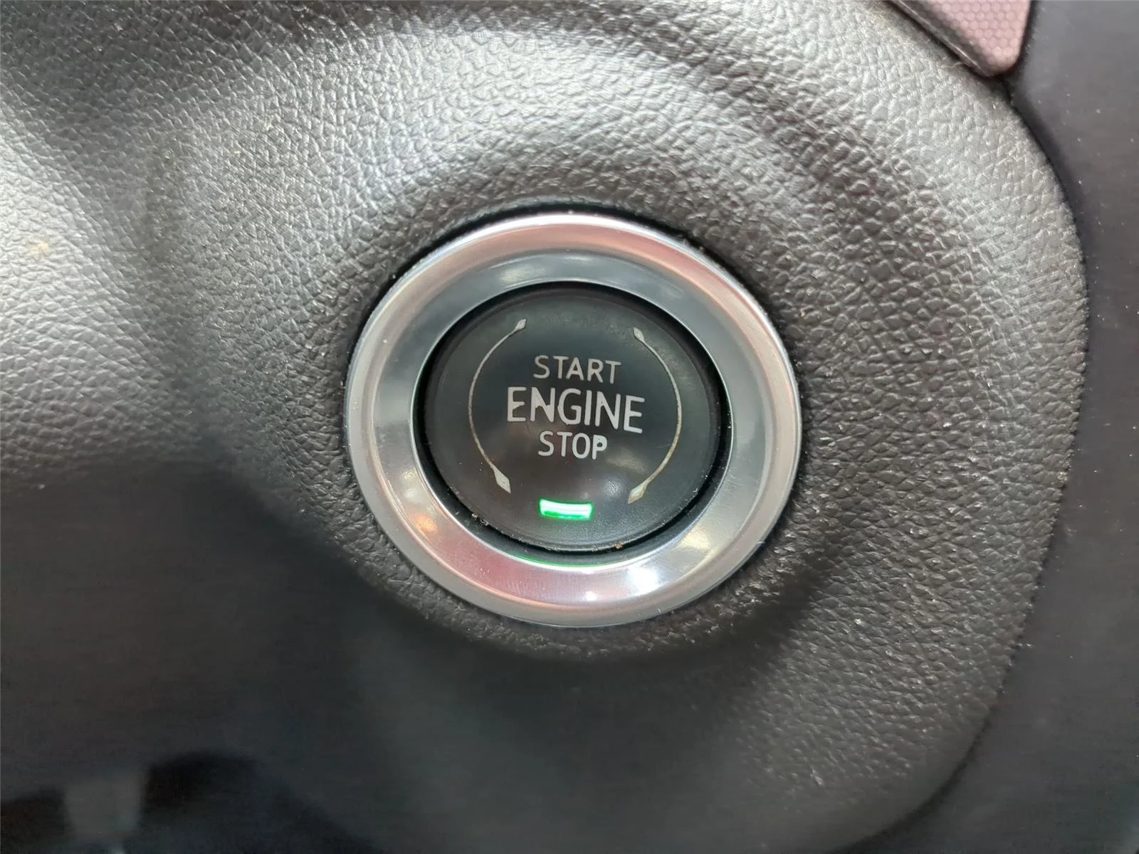 Used 2021 Summit White GMC SLE image 25