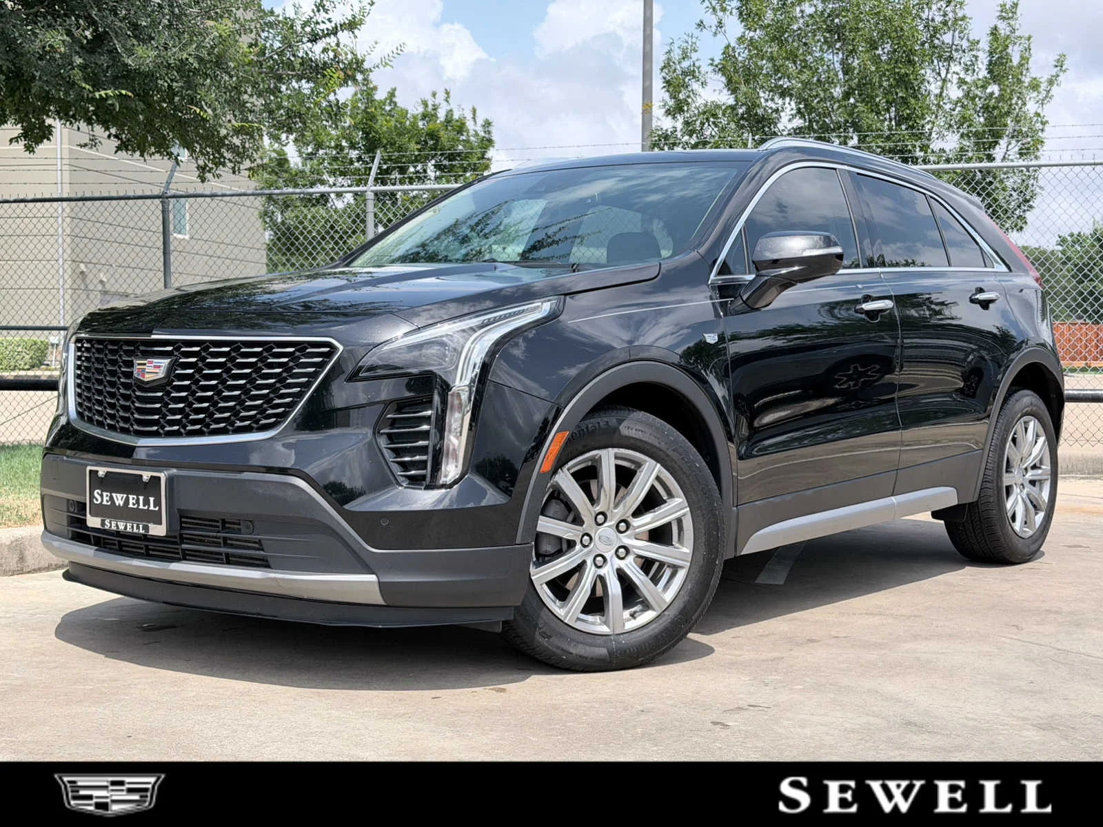 2023 Cadillac XT4 Premium Luxury's photo